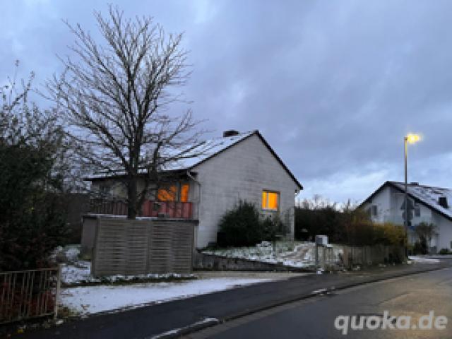 Perfekt für junge Familie: Einfamilienhaus + gr.  Garten + ELWhg - 1